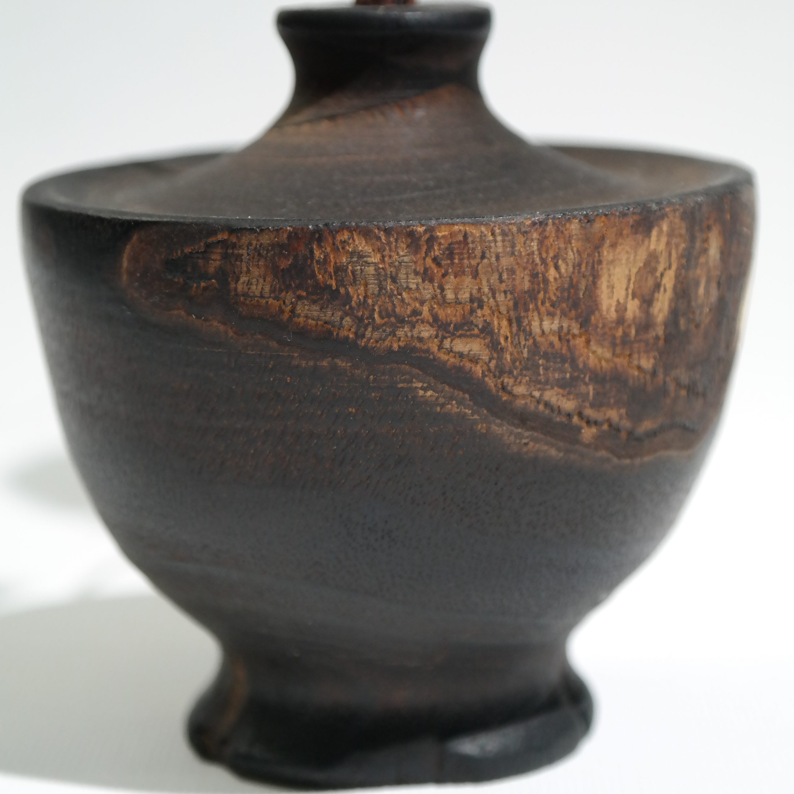 Handmade wooden vase, a rustic, minimalist home decor gift - 图片 2