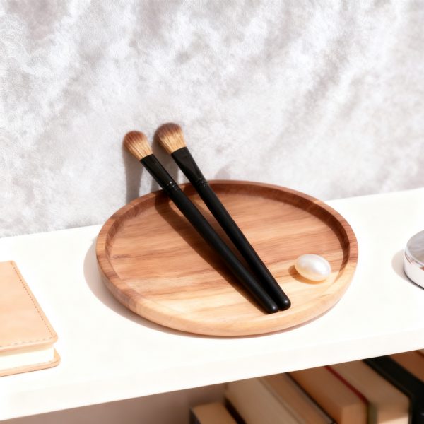 Handcrafted camphor wood round tray, minimalist style, suitable for bedroom decoration, collectible gifts
